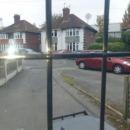 Mother-In-Law Guest House Hotel Leeds Leeds  Esterno foto