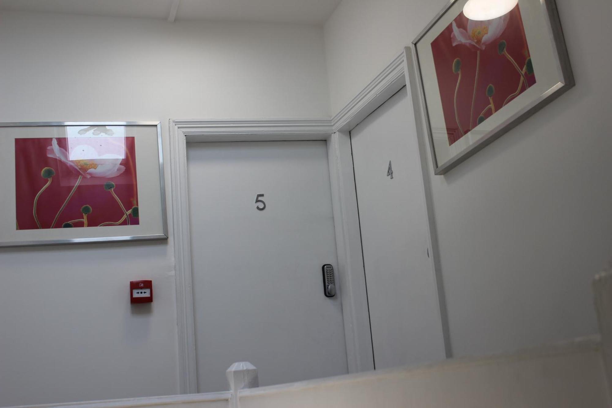 Mother-In-Law Guest House Hotel Leeds Leeds  Esterno foto