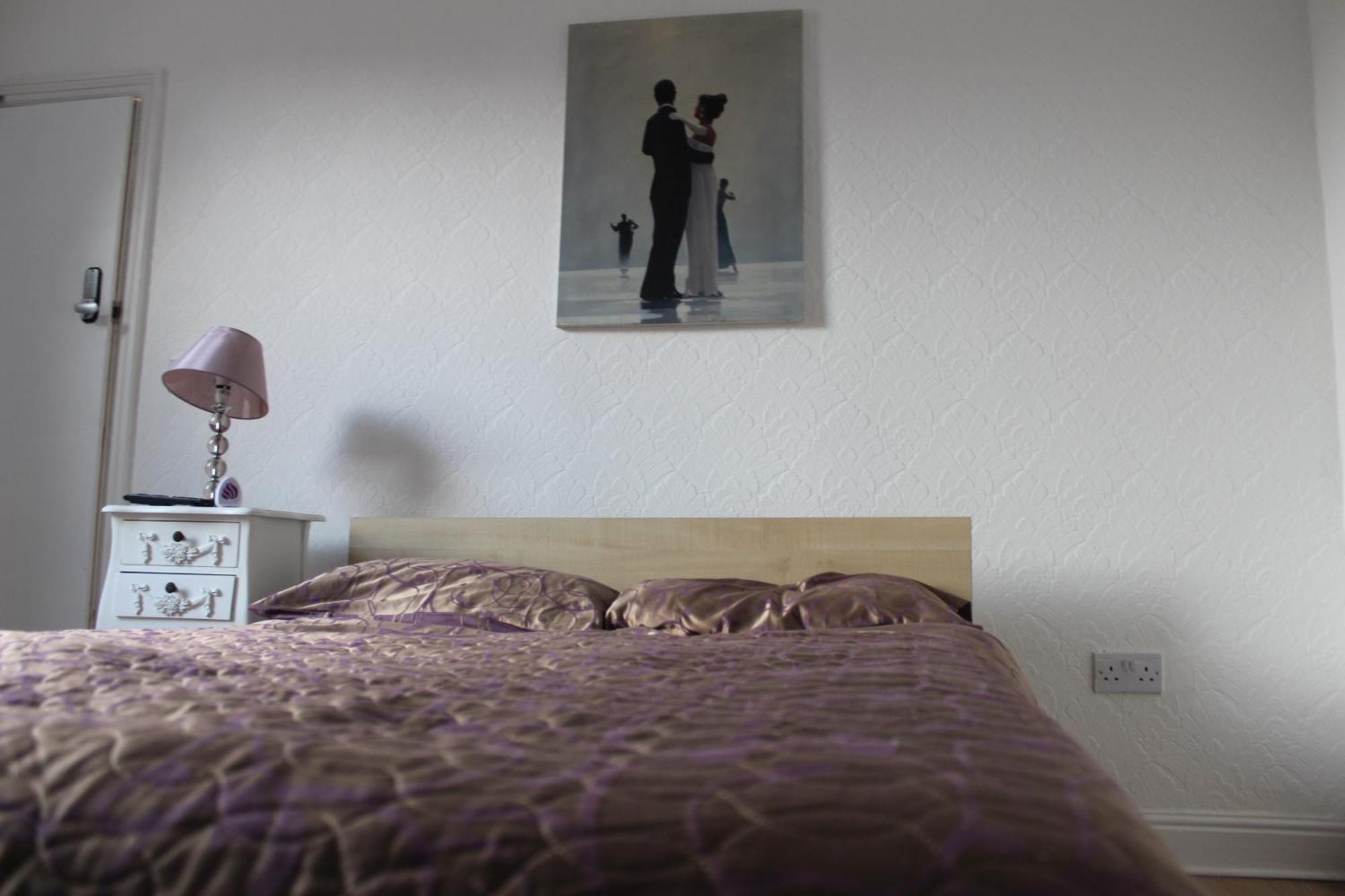 Mother-In-Law Guest House Hotel Leeds Leeds  Esterno foto