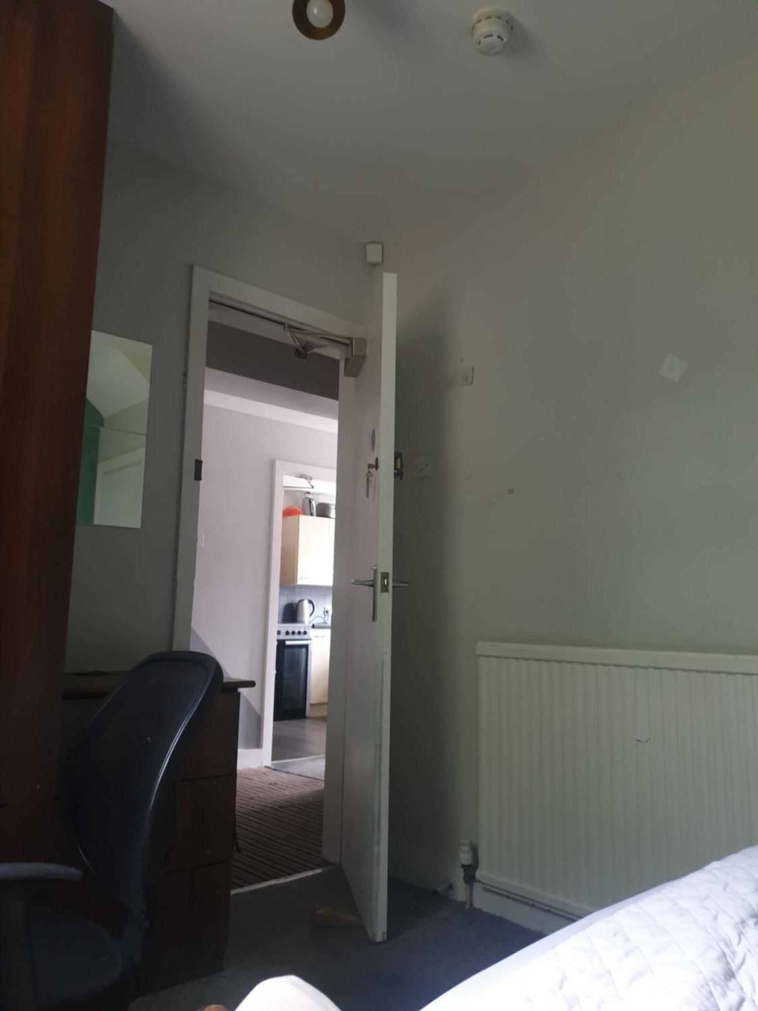 Mother-In-Law Guest House Hotel Leeds Leeds  Esterno foto