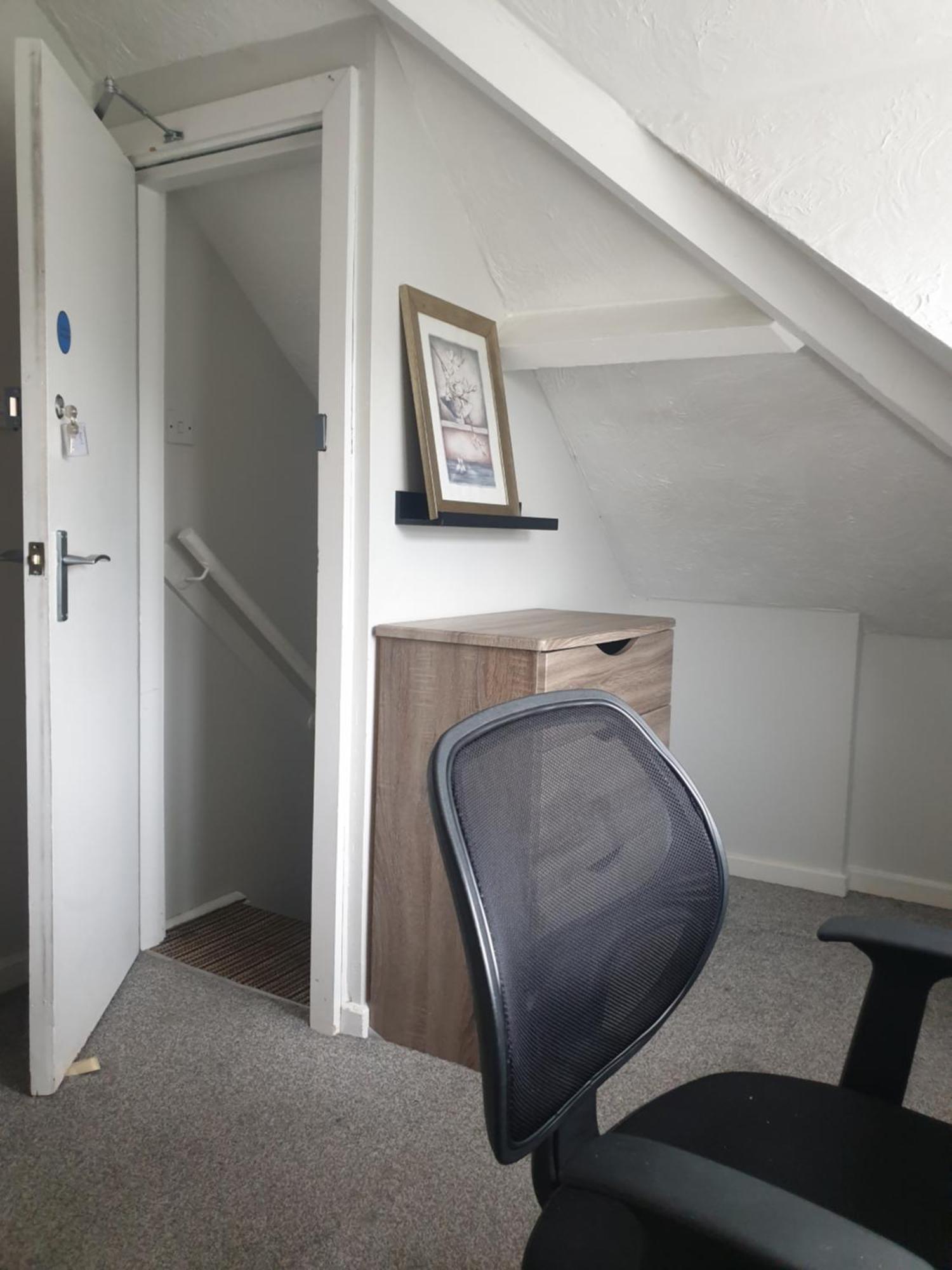 Mother-In-Law Guest House Hotel Leeds Leeds  Esterno foto