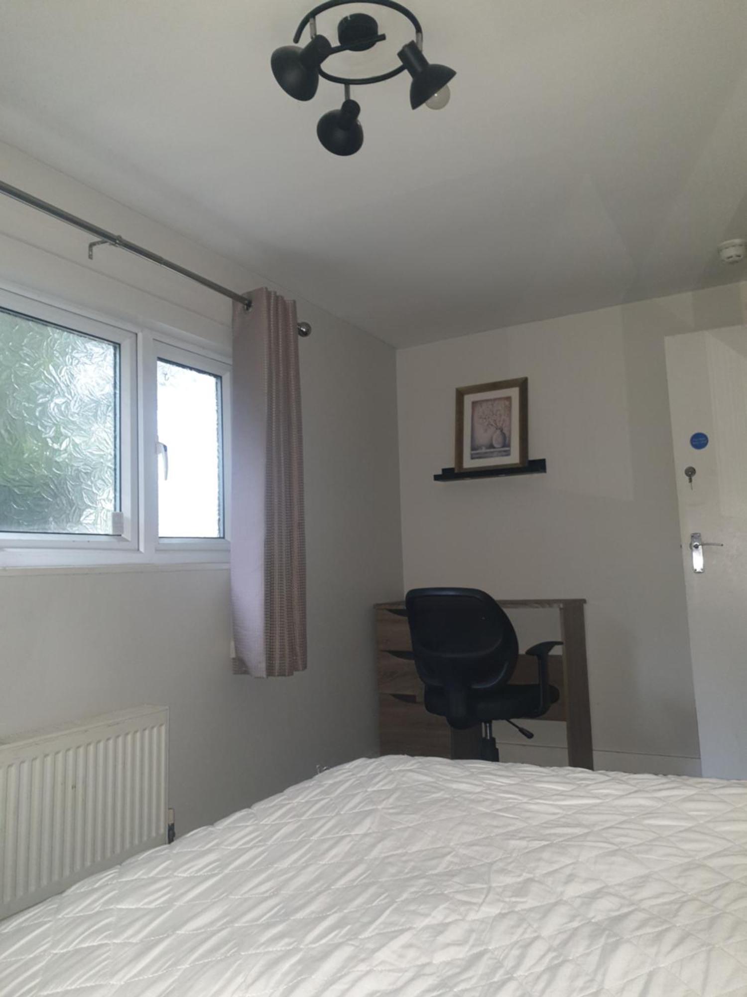 Mother-In-Law Guest House Hotel Leeds Leeds  Esterno foto