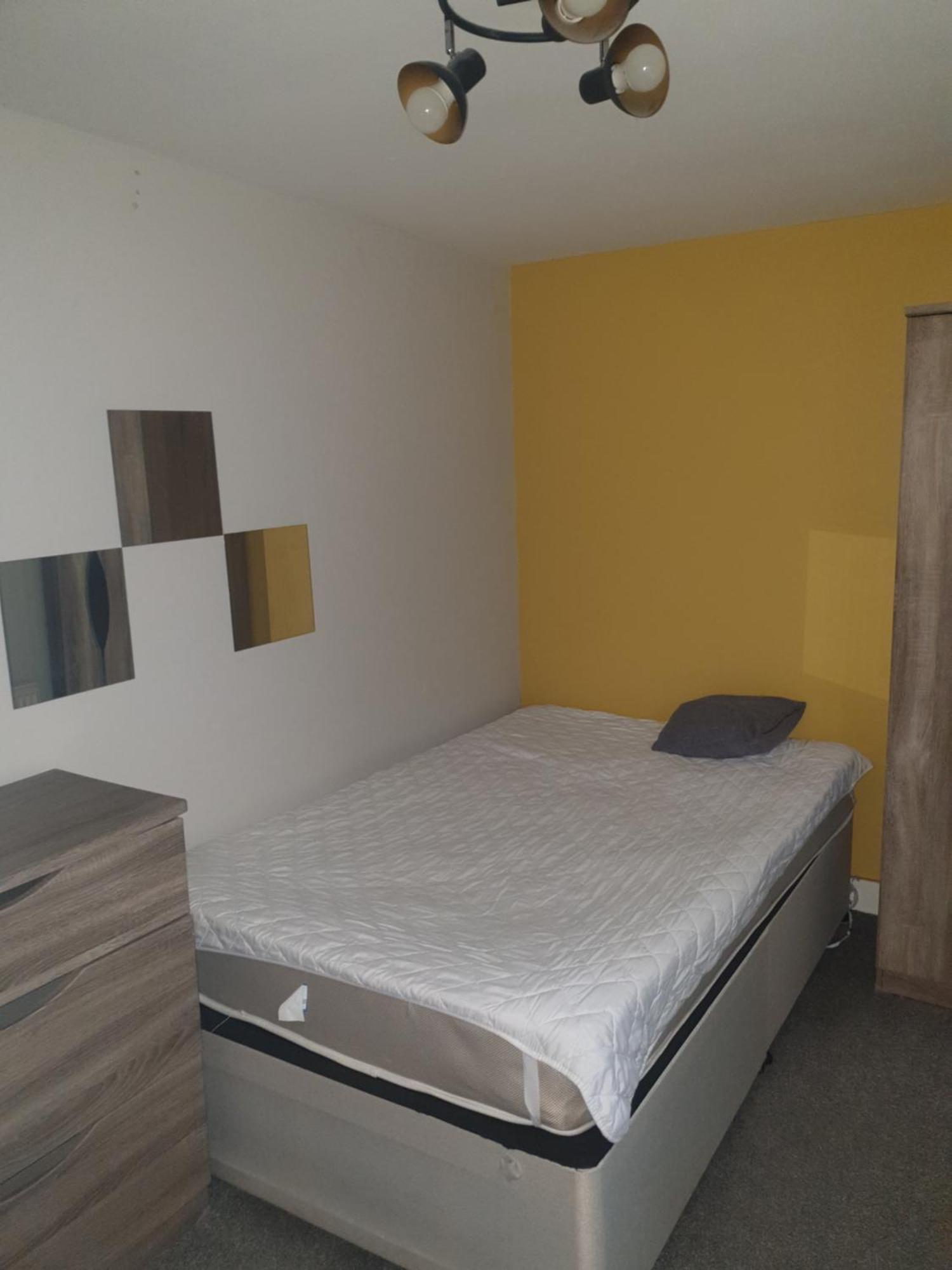 Mother-In-Law Guest House Hotel Leeds Leeds  Esterno foto